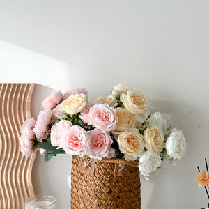 Bouquet de roses artificielles en soie, fleurs blanches, roses, champagne, haute simulation, décoration de mariage et de maison, 5 pièces - Product Image 3