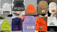 Gorros de Punto Personalizados, Transpirables, Impermeables, 100% Acrílicos, con Pompón de Piel Sintética, Color Rojo Cálido para Invierno, Unisex