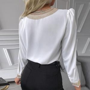 Camisas de gasa de seda satinada para mujer, blusa informal de manga larga de encaje con cuello de pico bordado para otoño - Product Image 6