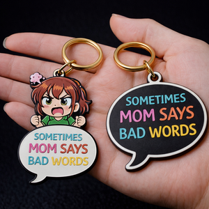 Llaveros de Metal Personalizados con Diseño de Anime, Llavero con Logo 'A veces mamá dice una maldición' - Product Image 1