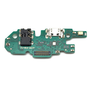 Tablero pequeño para teléfonos móviles Samsung A10 A20 <span class=keywords><strong>A30</strong></span> A50 A105F A17 que incluye puerto de <span class=keywords><strong>carga</strong></span> de PCB y cables flexibles de enchufe trasero - Product Image 3