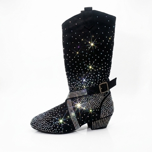 Bottes <span class=keywords><strong>de</strong></span> <span class=keywords><strong>danse</strong></span> pour femmes, <span class=keywords><strong>talon</strong></span> haut, en daim synthétique, avec strass en cristal <span class=keywords><strong>de</strong></span> couleur personnalisée, semelle extérieure en daim, <span class=keywords><strong>chaussures</strong></span> <span class=keywords><strong>de</strong></span> <span class=keywords><strong>danse</strong></span> salsa scintillantes - Product Image 1