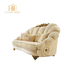 Set di Divani in Tessuto Beige di Lusso in Stile Classico Francese, Design Italiano, Divano Lungo in Legno per Casa di Lusso - Product Image 6