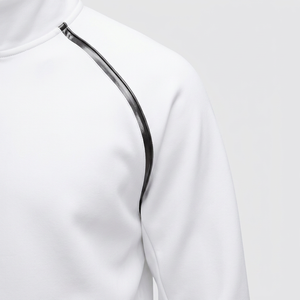 เสื้อแจ็คเก็ตวิ่งแบบ unisex กันน้ำ กันลม ระบายอากาศ แห้งเร็ว พร้อมปกเสื้อปรับแต่งได้และแถบสีขาว รับผลิตแบบ OEM/ODM ขายส่ง - Product Image 4