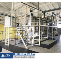 Usine de raffinage complète d'huiles comestibles brutes pour le traitement à grande échelle de légumes, huiles de cuisson, son de riz, graines de tournesol, huiles de poisson