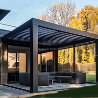 Pergola à toit à lames orientables automatique, structure durable, éclairage LED extérieur étanche, OEM ODM, toutes saisons, pour hôtels et complexes hôteliers