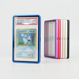 Étui Premium en Aluminium pour Cartes Gradées avec Protection UV et Trou pour Sangle, Compatible avec les Slabs pour l'Exposition et le Rangement de Cartes à Collectionner - Product Image 1