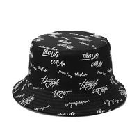Topi Bucket Bordir Huruf Plaid Custom 2-in-1 Bolak-Balik - 100% Poliester Unisex Streetwear Topi Pelindung Matahari Empat Musim untuk Perjalanan