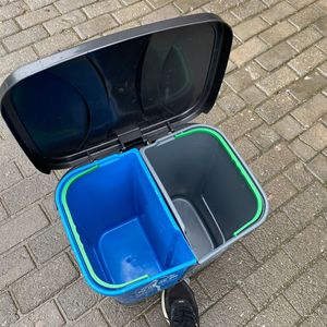 Wholesale 40L dual-<b>compartment</b> integrated trash can, 40L foot-operated trash can, outdoor dry and wet dual-color 40L <b>double</b> <b>bin</b>. - Product Image 2
