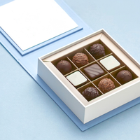 Boîte-cadeau de luxe en feuille d'or pour l'emballage de bonbons sucrés avec l'avantage UV de disparition et de gaufrage