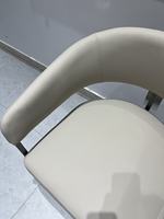 Chaise de salle à manger de luxe légère et confortable avec dossier rembourré en PU, style italien, couleur crème, pour salon et bureau à domicile
