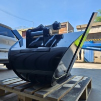 Bêche à tranchée étroite trapézoïdale de type V en acier résistant à l'usure Q345B/NM400 avec dents de pelle, adaptée aux excavatrices de 1 à 80 tonnes