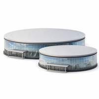 Salle à ossature métallique pour usage sportif et expositions, avec sièges en volume ouvert, cloisons et structure intérieure intégrée, structure extérieure inaltérée