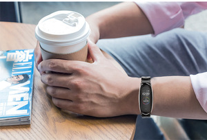 Correa de Acero Inoxidable para <span class=keywords><strong>Mi</strong></span> Band 5, Pulsera de Metal Compatible con Xiaomi Band4 3, Versión Global - Product Image 4