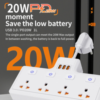 Multiprise parasurtenseur standard thaïlandaise avec 4 prises et 3 ports USB-A, 110-250V, IP22, pour usage domestique et professionnel