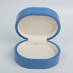 Boîte à bijoux en bois faite à la main DS, en velours, MDF, coton, moderne, élégante, pour accessoires précieux, porte-bagues, en daim, en carton - Product Image 3