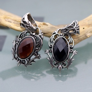 Colgante de Acero Inoxidable con Gema Roja en Forma de Lágrima, Estilo Retro, de la Marca Noble Palace, Joyería para Hombre al por Mayor - Product Image 4