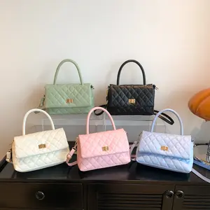 2023 Autumn New Collection Small Square Crossbody Bag with Leather PU Material Fashion Design Embroidery Thread Texture Chain