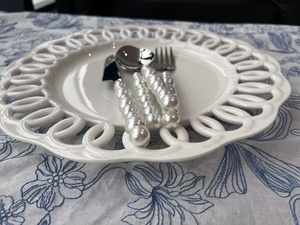 Assiettes de présentation élégantes en céramique <span class=keywords><strong>blanche</strong></span> ajourée de 12 pouces pour événements de mariage - Product Image 5