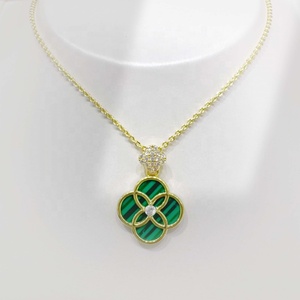 Precio de fábrica: Collar redondo de plata de ley 925 con dije de trébol esmaltado, estilo coreano, para mujer, ideal para el verano. - Product Image 4