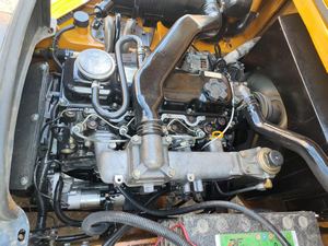 Chariot élévateur TCM FD30T6N d'occasion, faible nombre d'heures de fonctionnement, 3 tonnes, avec pince et moteur diesel ISUZU, origine Japon - Product Image 5