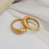Bague corde torsadée classique plaqué or 18 carats ligne polie Croissant bande anneaux femmes bijoux empilables