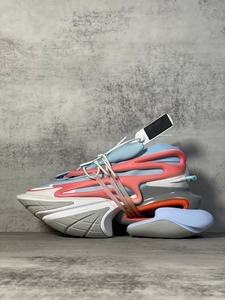 Chaussures de sport classiques respirantes, chaussures de marche de luxe antidérapantes à semelle épaisse, chaussures au design original de haute qualité - Product Image 2