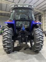 Tracteur agricole éprouvé de 180 CV à 4 roues motrices avec cabine fermée pour les grandes exploitations agricoles