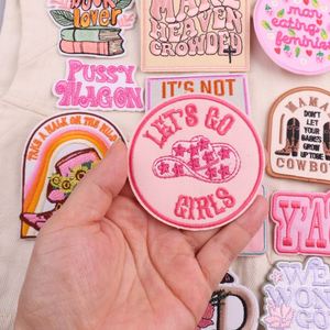 Patch brodé thermocollant rose tendance style western pour casquettes de camionneur et vêtements, personnalisable avec logo, vente en gros - Product Image 3