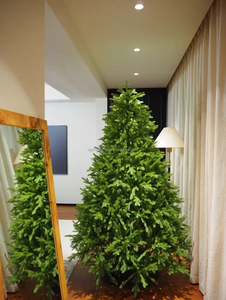 زراعة الربيع شجرة عيد الميلاد PE النقي مع أضواء مدمجة ، متوهجة ، المنزلية ، كثيفة ، زخرفة عيد الميلاد - Product Image 5