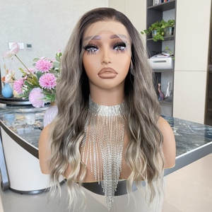 Perruques Synthétiques Futura de Qualité Supérieure Résistantes à la Chaleur, Vente Chaude, Couleur Brunette Blonde à Raie Profonde 13x4, Raie Libre pour Femmes Noires - Product Image 3