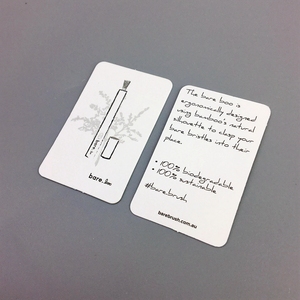 Étiquettes volantes de logo de couleur noire imprimée sur des vêtements de vêtement étiquettes volantes personnalisées étiquettes de balançoire de luxe ensemble étiquettes de vêtement en papier de conception de goupille de ficelle - Product Image 1