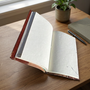Journal ou carnet de croquis en cuir vintage avec papier fait main à bord festonné vintage, livres vierges faits à la main, livres de calligraphie - Product Image 2