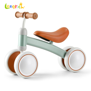 Vélo d'équilibre pour tout-petits de style nordique léger, roues silencieuses, selle souple et poignées antidérapantes pour le plaisir de l'équitation en intérieur - Product Image 1