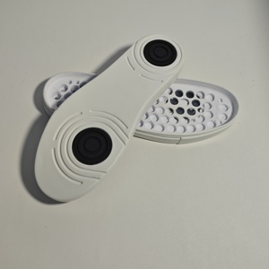 HT-9K0181 Suole per Scarpe da Uomo in PU di Alta Qualità a Prezzo di Fabbrica, Grandi Dimensioni, Leggere e Antiscivolo, Basso MOQ, Colore Personalizzabile - Product Image 6