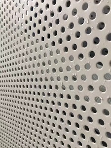 แผ่นเจาะตาข่ายโลหะแผ่นดูดซับเสียงในหอประชุมสตูดิโอและระบบ HVAC แผงอลูมิเนียมแบบมีรูพรุน - Product Image 3