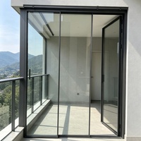 Porte battante moderne en aluminium à double vitrage certifiée UAS ALUFRONT, finition étanche, pour entrée, salon, couloir