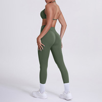 Vêtements de sport pour femmes : Soutien-gorge de yoga à dos ouvert, Leggings de yoga push-up avec effet froncé, Ensembles de yoga sans couture