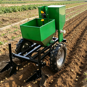 Planteuse de pommes de terre verte à 1 rangée avec espacement réglable et utilisation facile pour usage agricole - Product Image 1