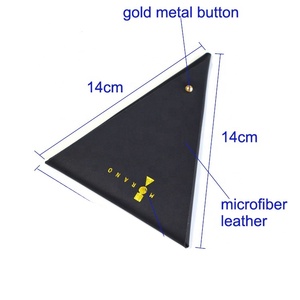 Monedero Triangular de Microfibra de Alta Gama con Botón y Logotipo Personalizado en Dorado - Product Image 2
