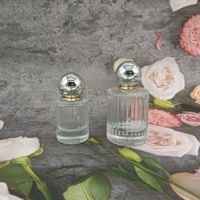 Botol Parfum Kaca Bergaris Sederhana dan Elegan, Mewah, Bulat, 30ml 50ml, Pompa Parfum Transparan, Semprotan Kabut Perak Mengkilap, Produsen