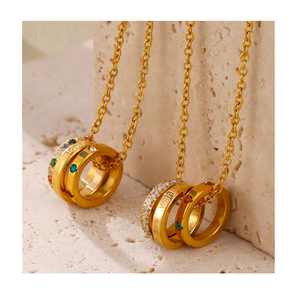 Collar con hebilla de tres anillos de circón verde creativo, acero inoxidable chapado en oro de 18K, resistente al agua, cadenas de moda sin deslustre, joyería - Product Image 1