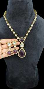 Collier ras du cou Kundan du fabricant indien plaqué or en acier inoxydable fêtes de mariage en forme de tenue de mariée en vrac - Product Image 3