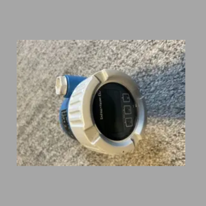 Dispositif de Commutation avec Débitmètre Endress+Hauser Proline Prowirl F200 et Commutateur Numérique Cerabar PMC71B Cerabar 71B - Product Image 1