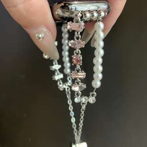 Bracelets de montre <span class=keywords><strong>pas</strong></span> <span class=keywords><strong>cher</strong></span> 40mm 41mm 45mm <span class=keywords><strong>Bracelet</strong></span> de montre réglable en acier inoxydable <span class=keywords><strong>Bracelet</strong></span> de montre pour femme avec perles de cristal colorées - Product Image 6