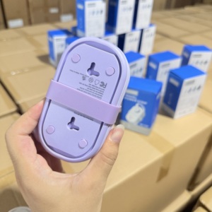 Station d'alimentation portable industrielle Blueshark BST Mini avec gestion des câbles en silicone 10A, 2 prises CA, 2 ports USB, 1 port USB-C à charge rapide - Product Image 4