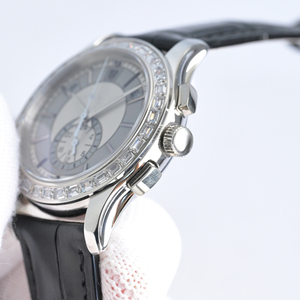 Reloj Unisex Premium de Acero Inoxidable de Alta Calidad con Función de Repetición de Minutos y Marcadores de Hora con Diamantes, Estilo Grand Complications - Product Image 2