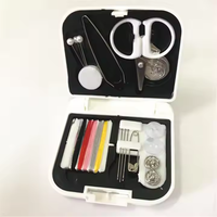 Kit de couture carré personnalisable, mini portable, pour voyage, hôtel, maison, avec aiguilles, fils et boutons