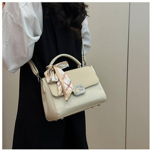 Bolsos de Mano Populares para Mujer, Nuevo Estilo Moderno de Inspiración Vintage, Versátil, Casual, de Lujo, Bolso de Hombro y Cruzado para Mujer - Product Image 3