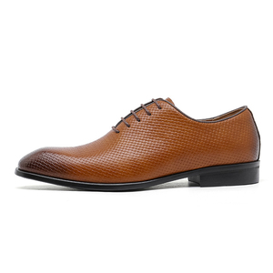 Nuevos Zapatos de Cuero para Hombre, Estilo Europeo, con Cordones, Oxford de Negocios con Diseño de una Sola Pieza en Estilo Británico-Coreano - Product Image 1